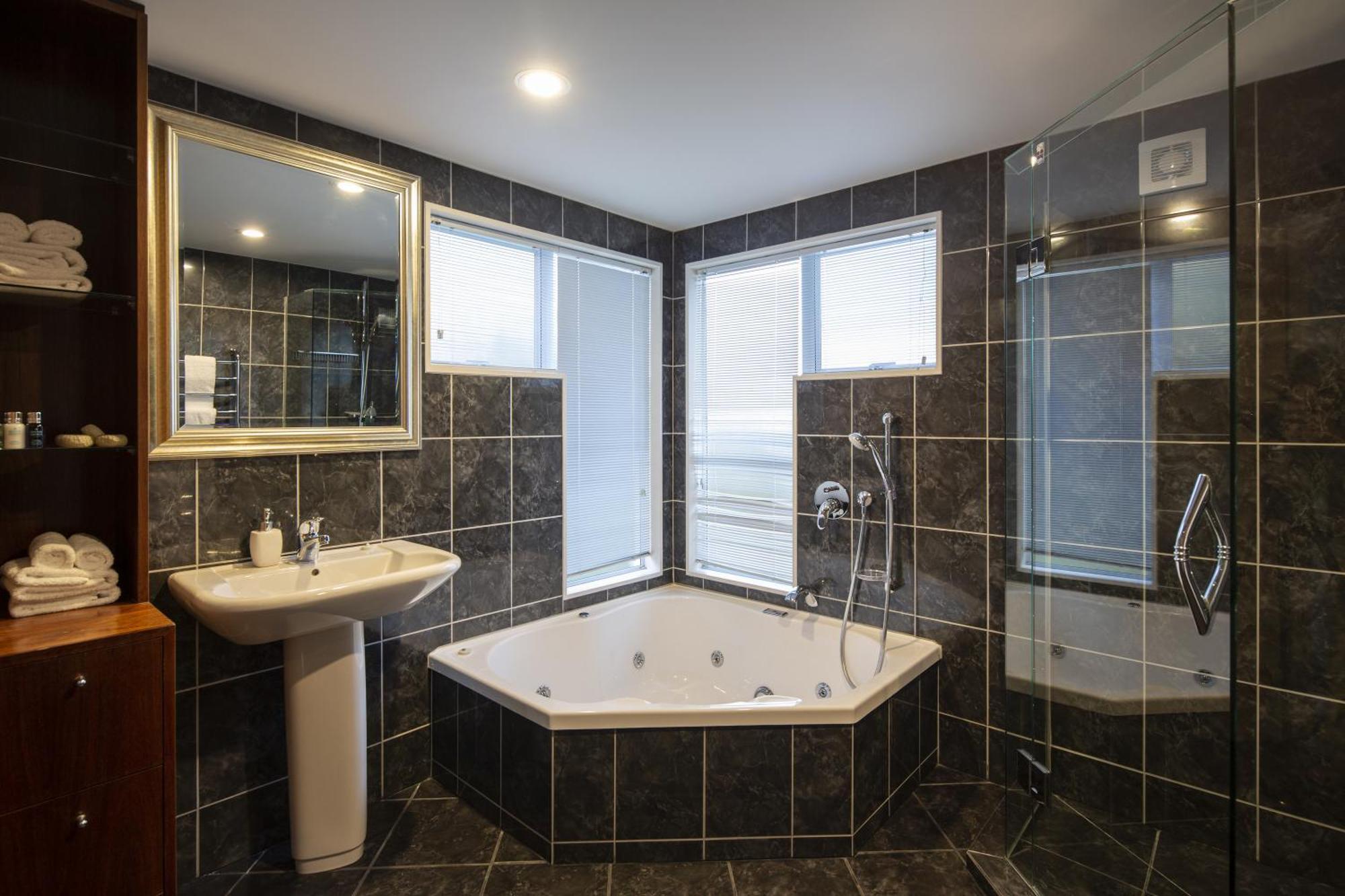 Lago Infinito By Sotheby'S Luxury Rental Homes Queenstown Eksteriør billede